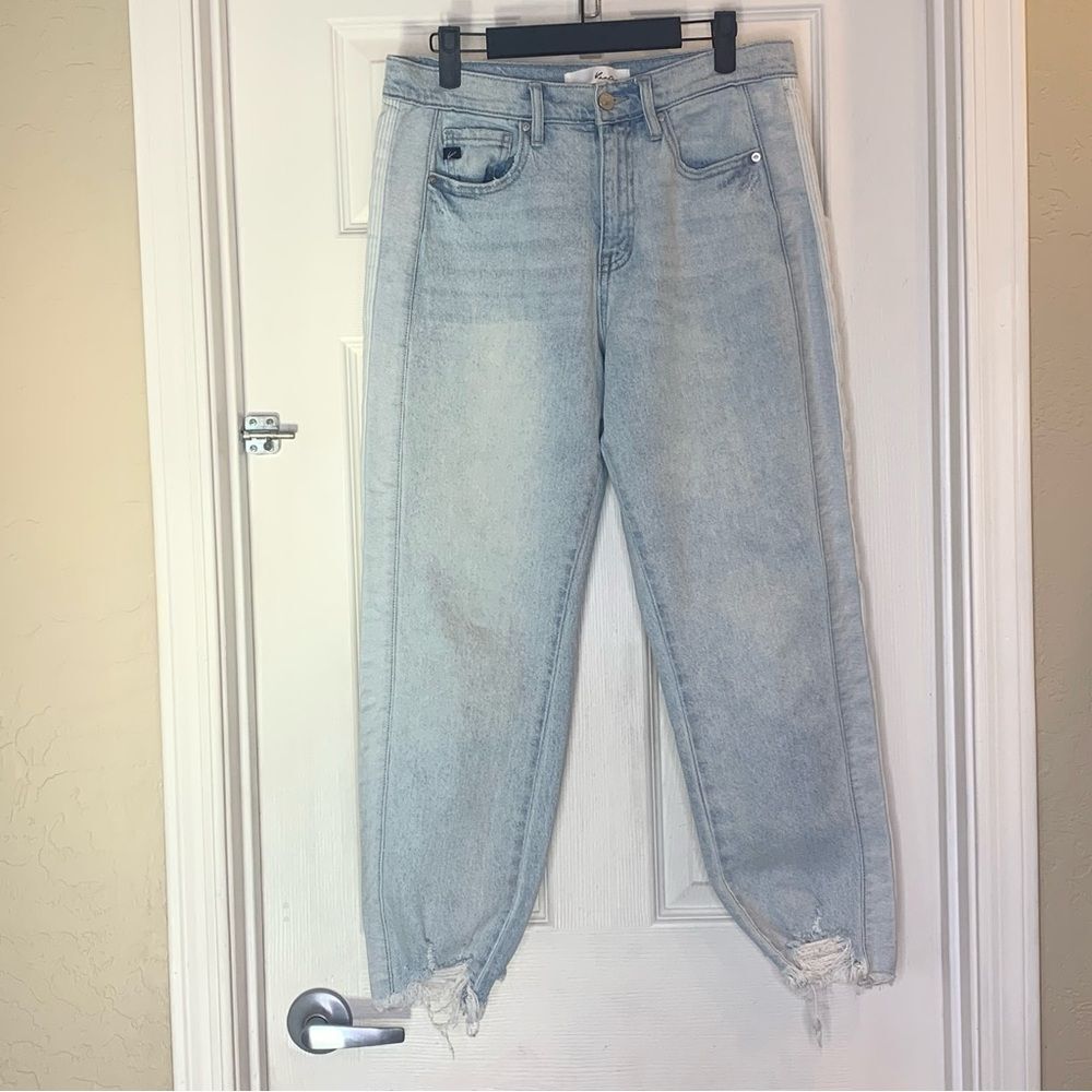KanCan Striped Sides Cropped Sharkbite Hem Jeans Size 7/27